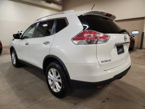 Used 2016 Nissan Rogue SV AWD/4WD image 5