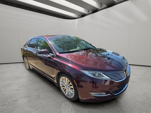 Used 2013 Lincoln MKZ FWD image 11