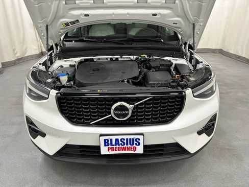Used 2024 Volvo XC40 B5 Plus w/ Climate Package AWD/4WD image 23
