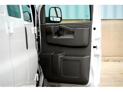 Used 2019 Chevrolet Express 2500 w/ Driver Convenience Package image 30
