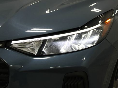 Used 2024 Ford Escape ST-Line image 13