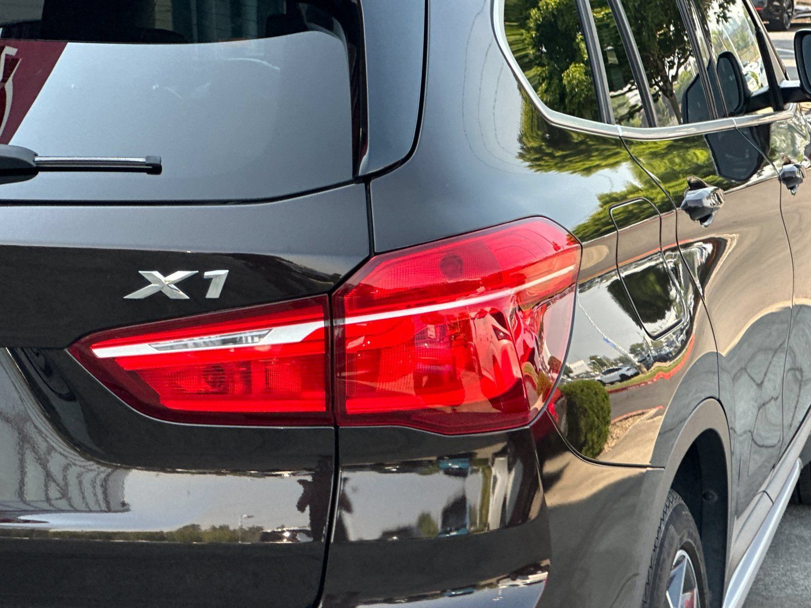 Used 2018 BMW X1 xDrive28i AWD/4WD image 25