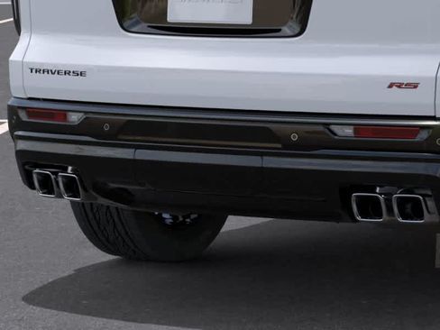 New 2026 Chevrolet Traverse RS w/ LPO, Floor Liner Package FWD image 14
