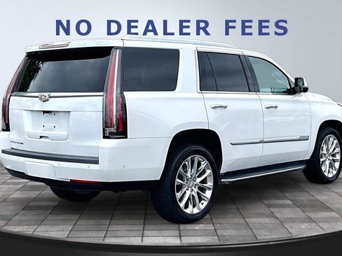 Used 2020 Cadillac Escalade Luxury RWD image 6