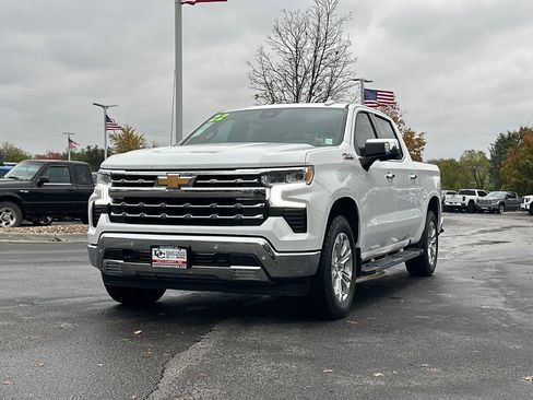 Used 2022 Chevrolet Silverado 1500 LTZ image 2