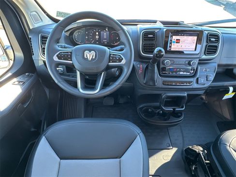 New 2026 RAM ProMaster 2500 w/ Quick Order Package 22G SLT image 18