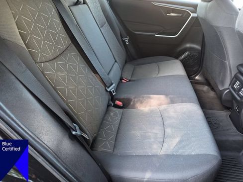 Used 2020 Toyota RAV4 XLE w/ Convenience Package FWD image 32