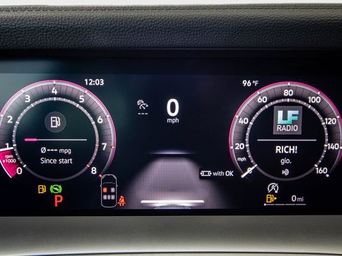 New 2026 Volkswagen Tiguan SE FWD image 40