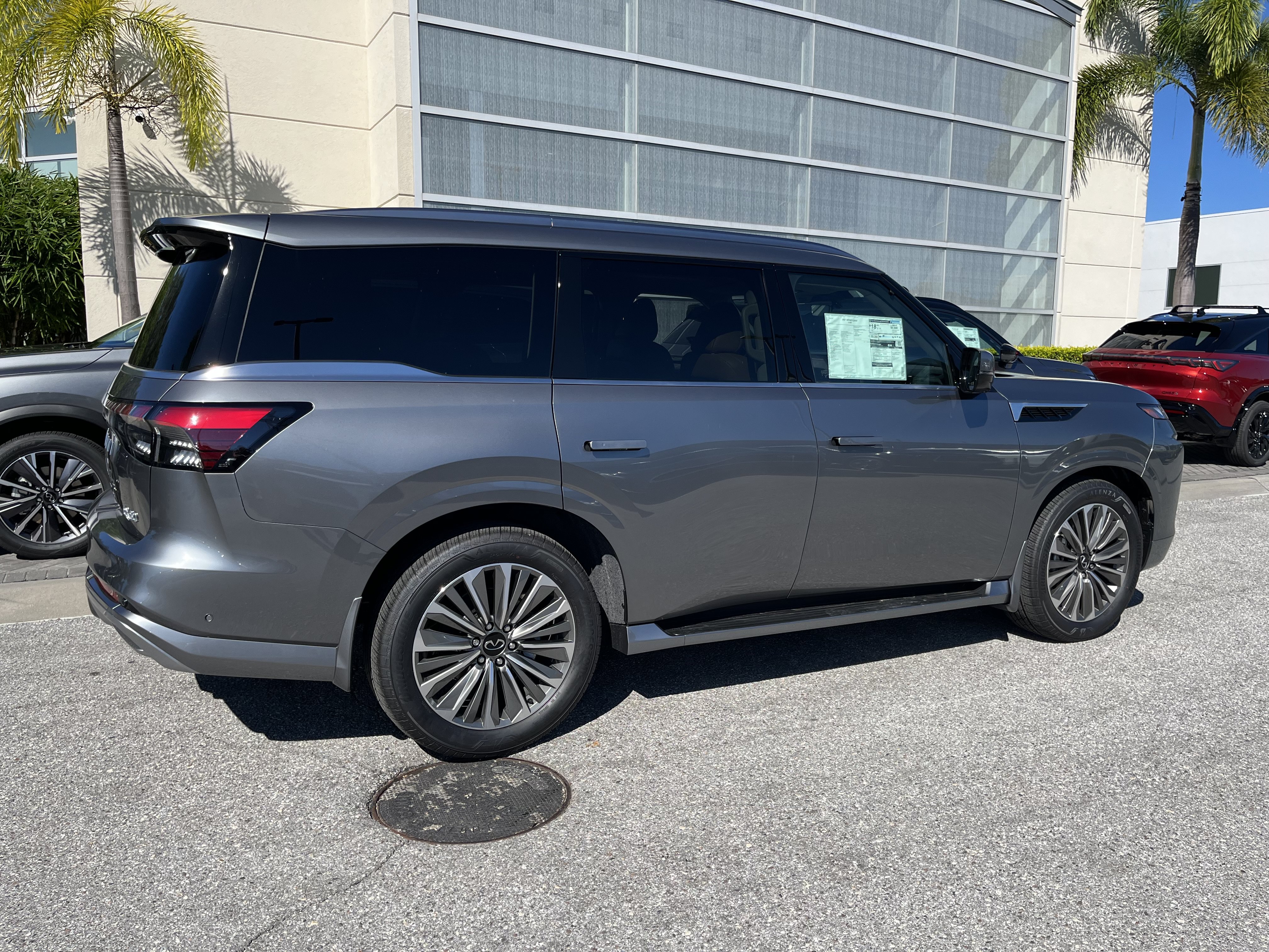 New 2027 INFINITI QX80 Luxe w/ Cargo Package RWD image 5