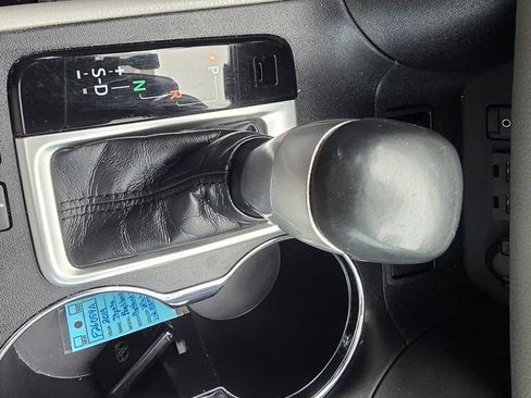 Used 2019 Toyota Highlander XLE image 23