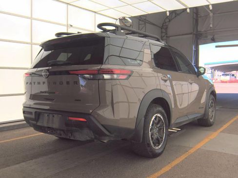 Used 2024 Nissan Pathfinder Rock Creek image 3