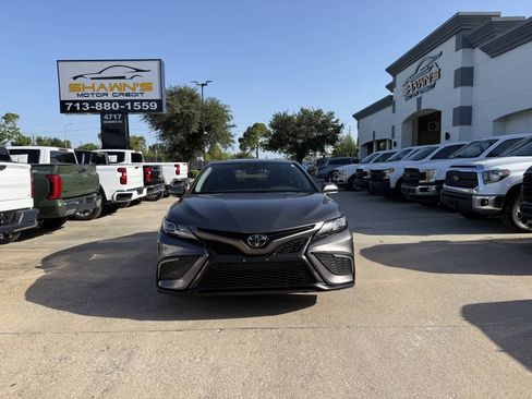 Used 2022 Toyota Camry SE FWD image 37