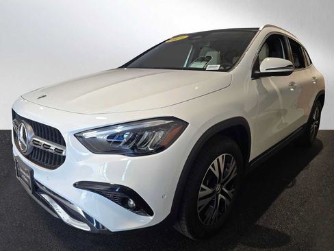 Used 2025 Mercedes-Benz GLA 250 4MATIC image 6