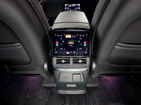 Used 2026 Cadillac Vistiq Platinum w/ LPO, Floor Liner Package AWD/4WD image 20