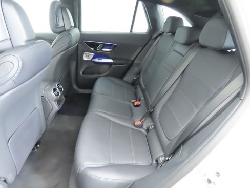 Certified 2025 Mercedes-Benz GLC 300 image 21