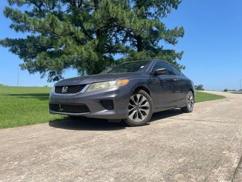 Used 2015 Honda Accord LX-S image 2