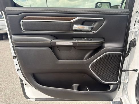 Used 2021 RAM 1500 Laramie AWD/4WD image 16