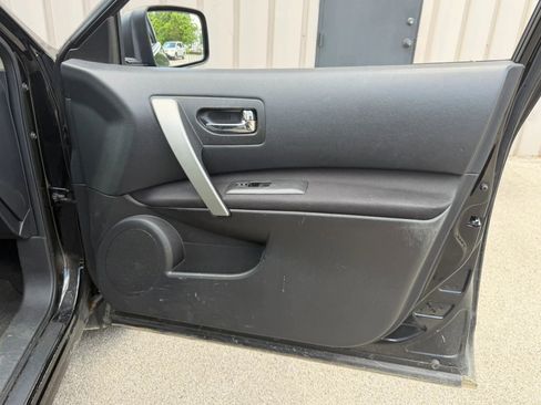Used 2015 Nissan Rogue S w/ Convenience Package AWD/4WD image 24