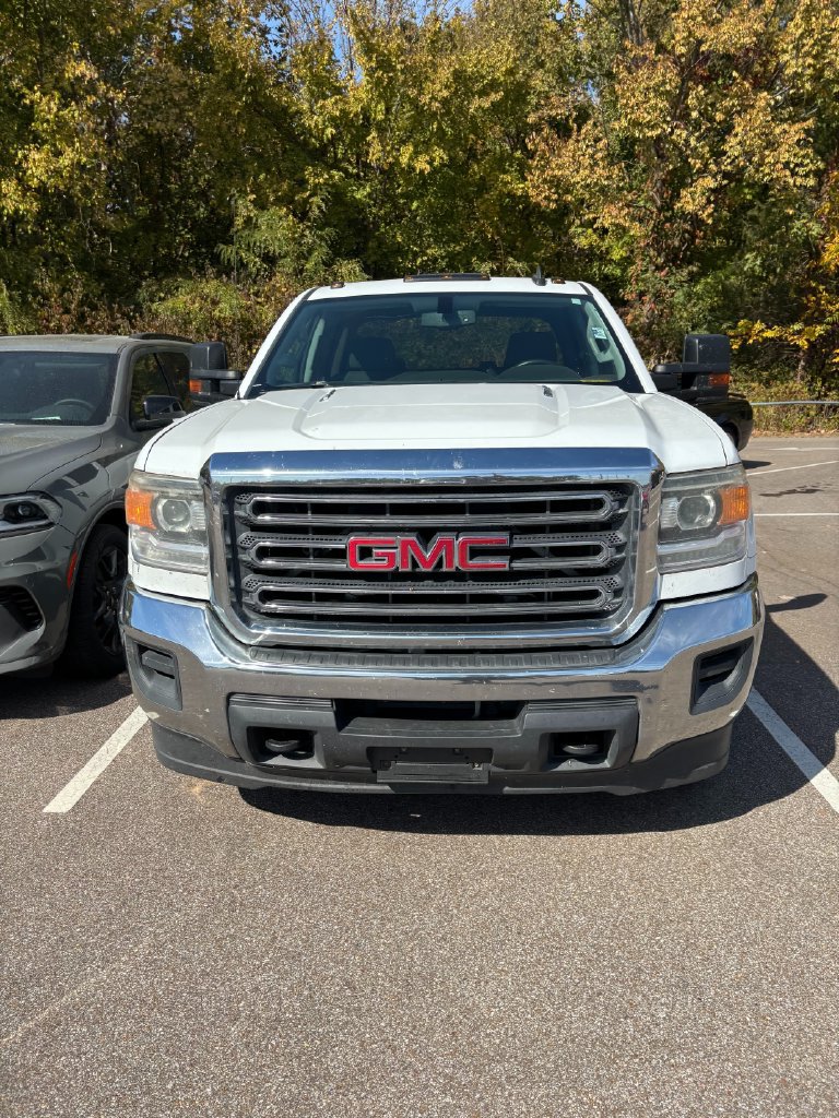 Used 2016 GMC Sierra 2500 SLE AWD/4WD image 2