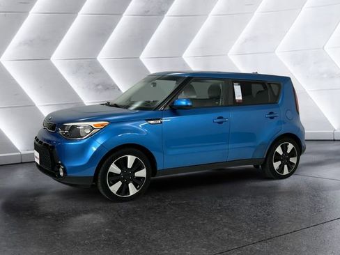 Used 2016 Kia Soul + w/ Designer's Package image 3