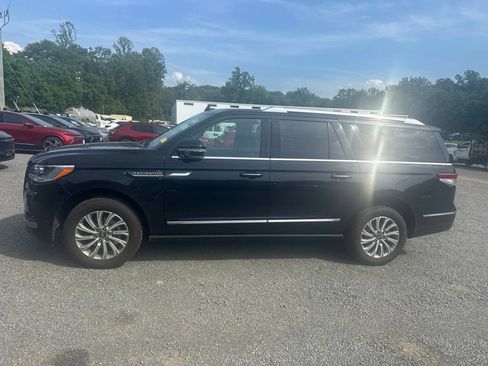 Used 2024 Lincoln Navigator L 4WD image 4