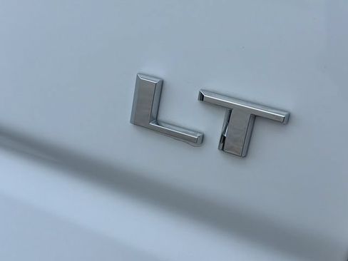 Certified 2026 Chevrolet Silverado 1500 LT AWD/4WD image 34