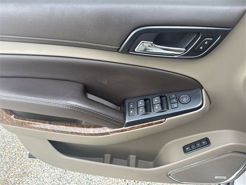 Used 2017 Chevrolet Tahoe Premier image 13