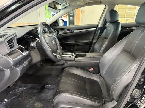 Used 2018 Honda Civic EX-L image 8
