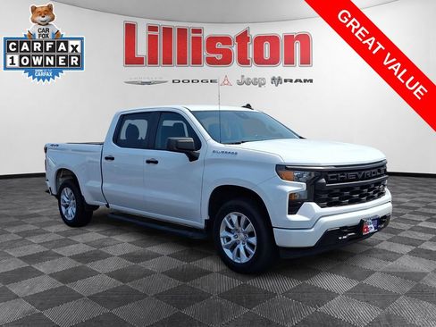 Used 2023 Chevrolet Silverado 1500 Custom AWD/4WD image 3