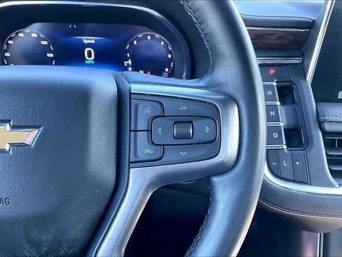 Used 2024 Chevrolet Tahoe Premier AWD/4WD image 12