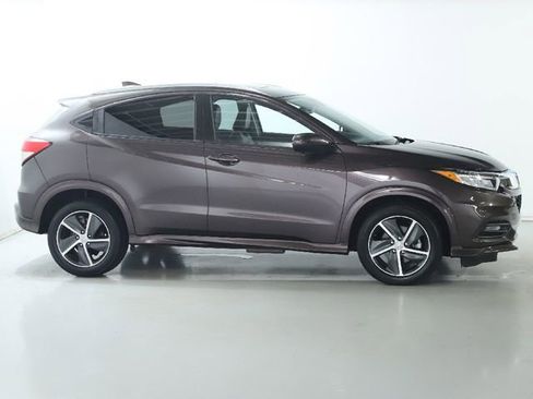 Used 2020 Honda HR-V Touring image 11