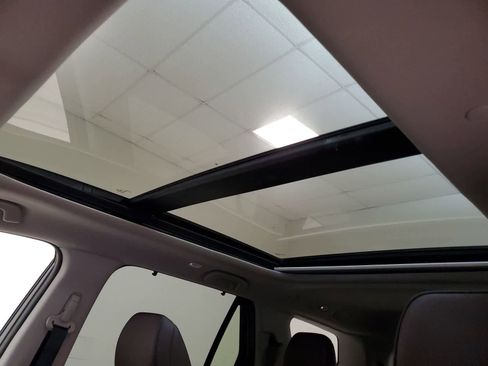 Certified 2023 Honda Pilot Elite image 3