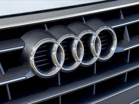 Used 2019 Audi Q5 2.0T Premium Plus w/ Premium Plus Package AWD/4WD image 29