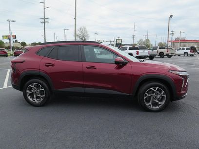Used 2025 Chevrolet Trax LT w/ Driver Confidence Package