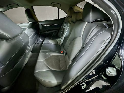 Used 2023 Toyota Camry XSE FWD image 14