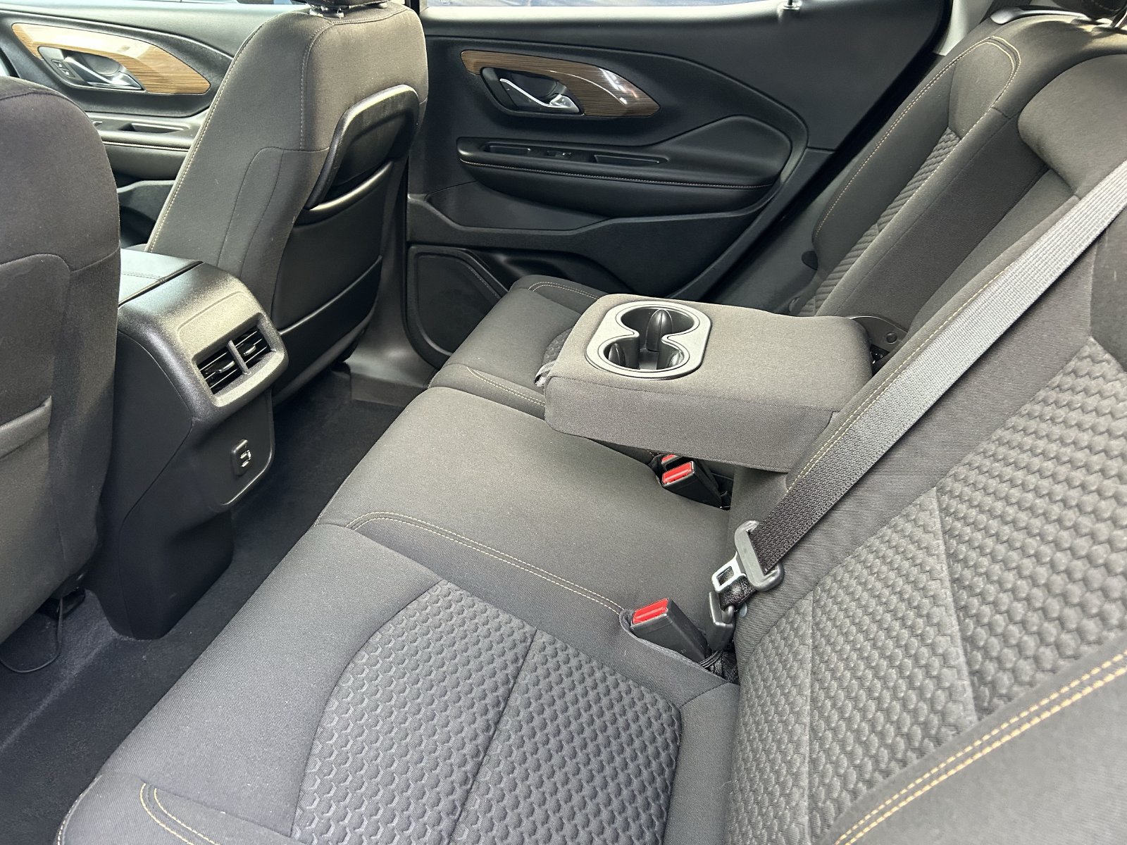 Used 2020 GMC Terrain SLE w/ Elevation Edition FWD image 14