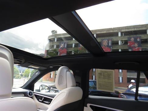 Used 2026 Mercedes-Benz GLC 300 4MATIC image 22