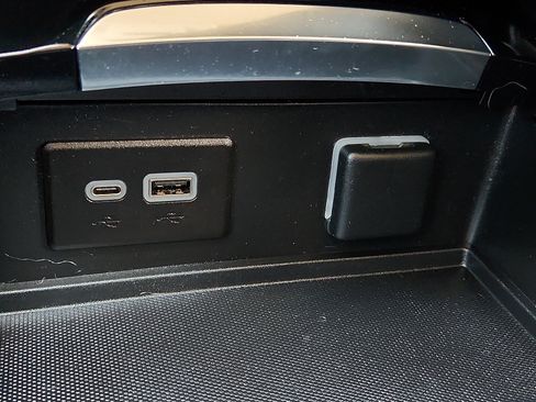 Used 2023 Buick Envision Essence FWD image 16