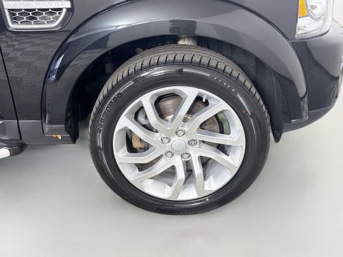 Used 2016 Land Rover LR4 HSE AWD/4WD image 32
