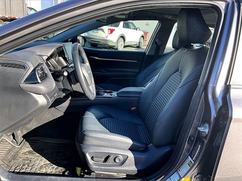 Used 2023 Toyota Camry SE image 21