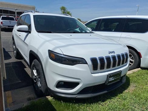 Used 2021 Jeep Cherokee Latitude Lux w/ Sun & Sound Group AWD/4WD image 5