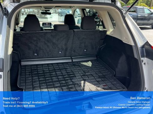 Certified 2023 Nissan Rogue SV FWD image 18