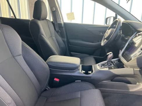 Used 2022 Subaru Outback Premium image 22