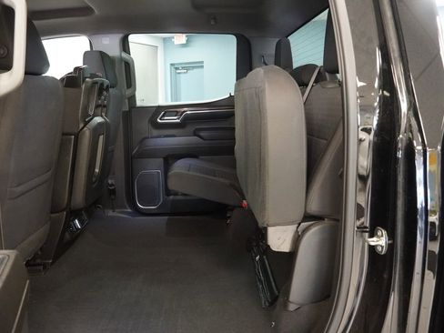 Used 2023 Chevrolet Silverado 1500 LT AWD/4WD image 25