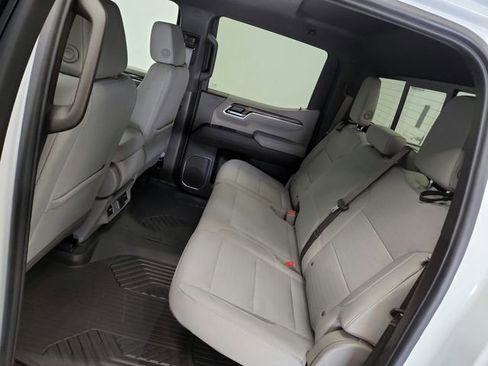 Used 2025 Chevrolet Silverado 1500 LT AWD/4WD image 33
