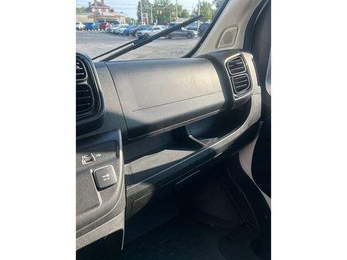 Used 2025 RAM ProMaster 2500 w/ U-Haul Equipment Group FWD image 13