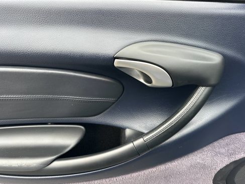 Used 2002 Porsche Boxster RWD image 11