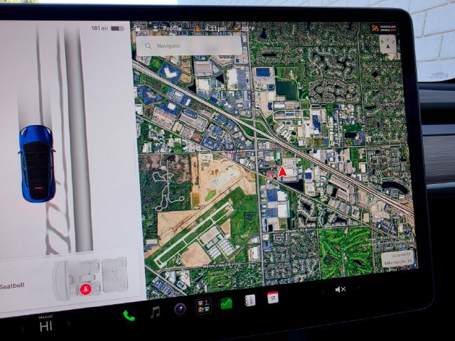 Used 2025 Tesla Model Y Long Range AWD/4WD image 57