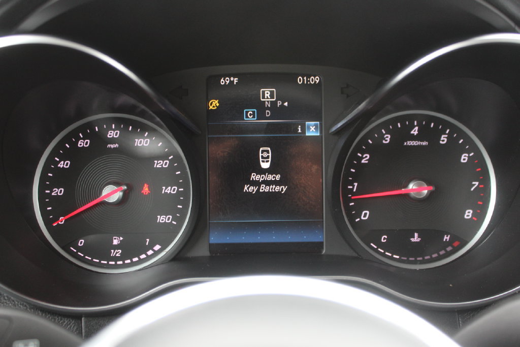 Used 2020 Mercedes-Benz GLC 300 image 30