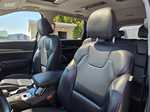 Used 2020 Kia Telluride S w/ S 8 Passenger Seating Package AWD/4WD image 21